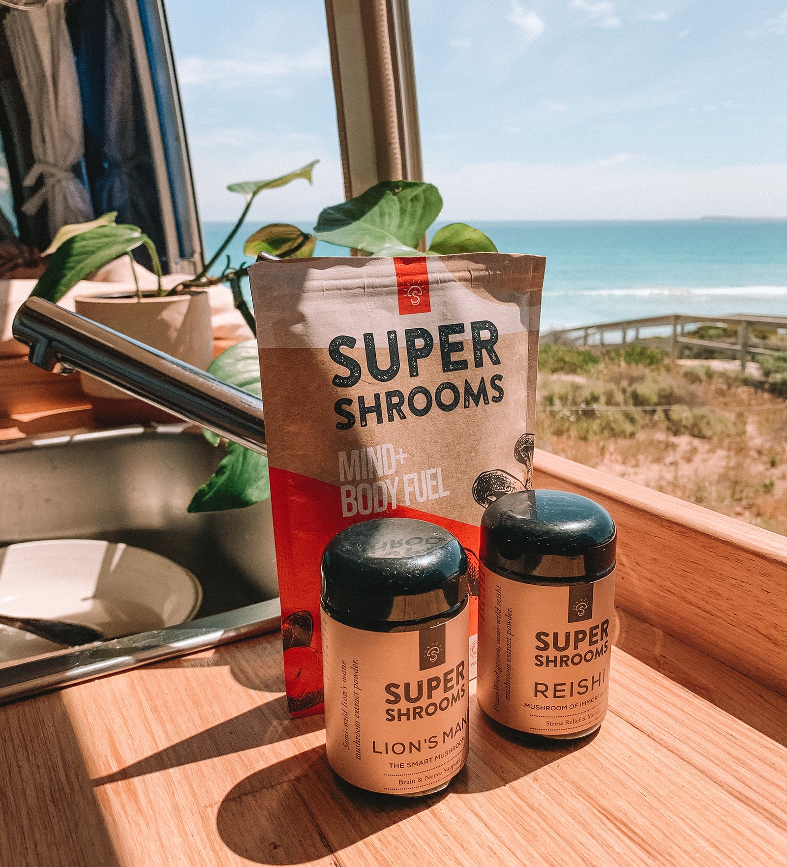 Super Shrooms latte and extracts